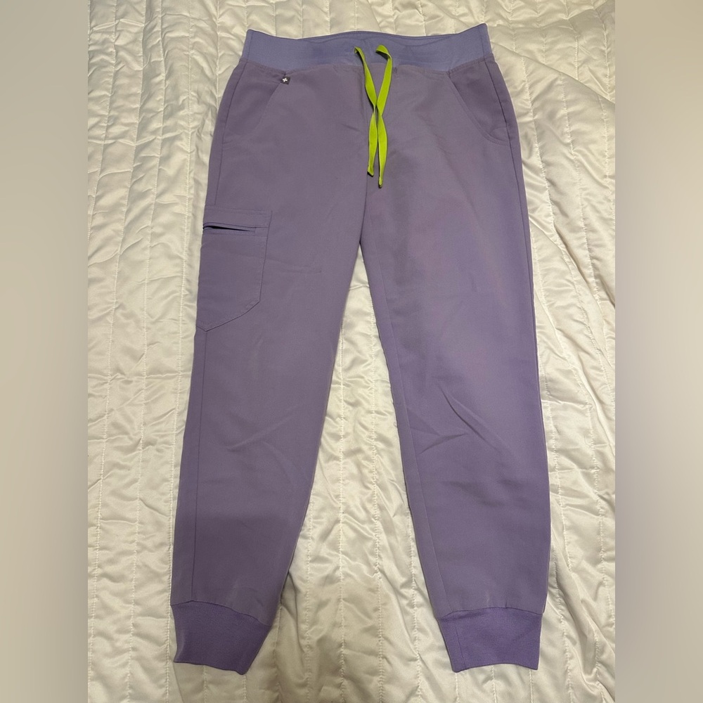 SOLD Figs Lavender Dew Zamora Joggers